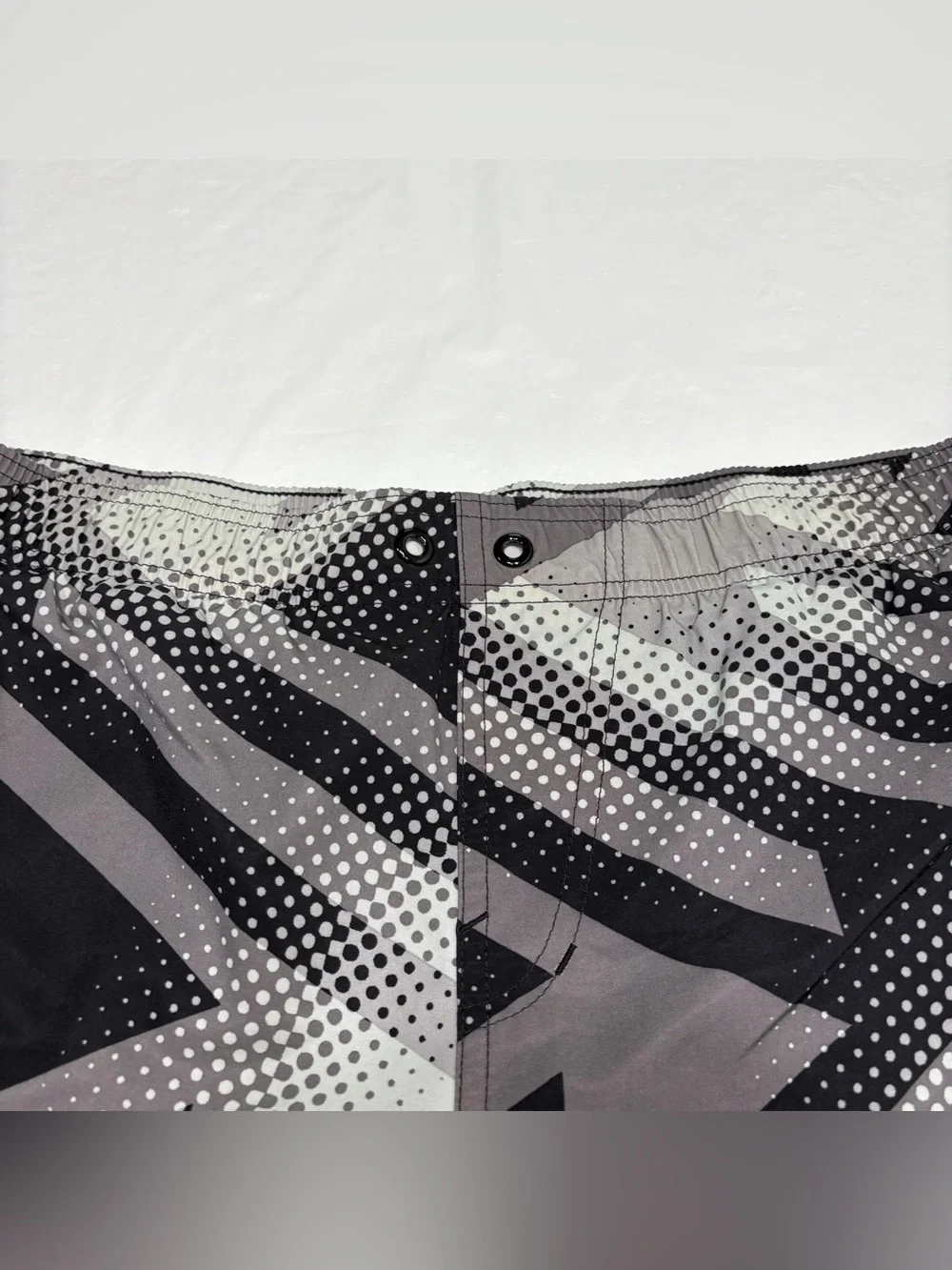 Nike Breaker Volley Gray Black Swim Trunks Board Shorts Men’s Small